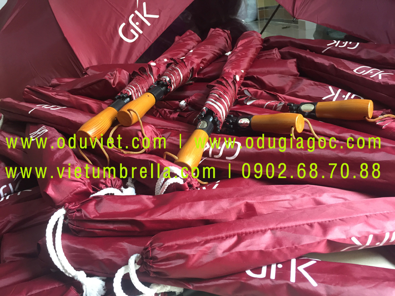 xưởng sản xuất ô dù cầm tay in logo quảng cáo